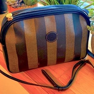 FENDI CROSSBODY PEQUIN